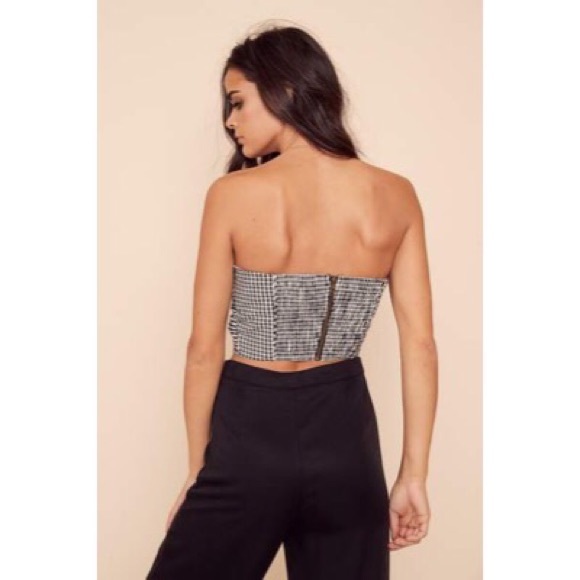 ๐Gingham Strapless Crop Top - Picture 6 of 8